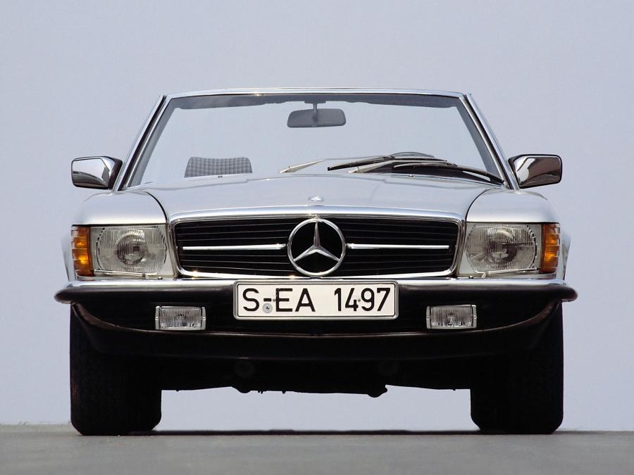  Mercedes-Benz 380 SL 1980 года  (фото 8 из 9)